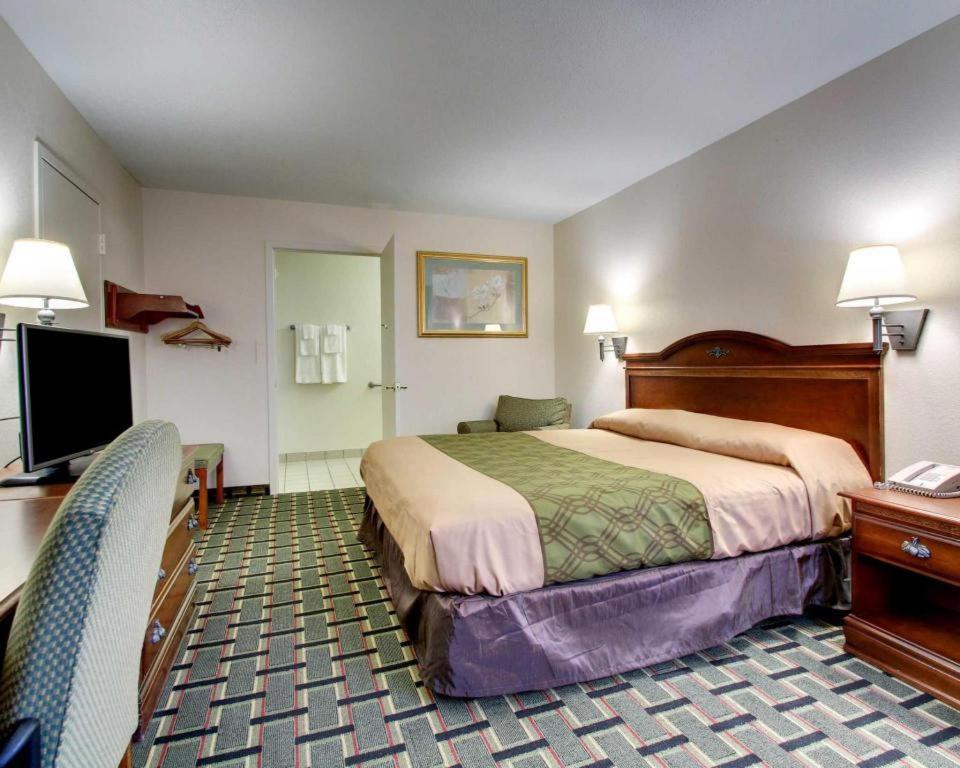 Econo Lodge Meridian Ngoại thất bức ảnh