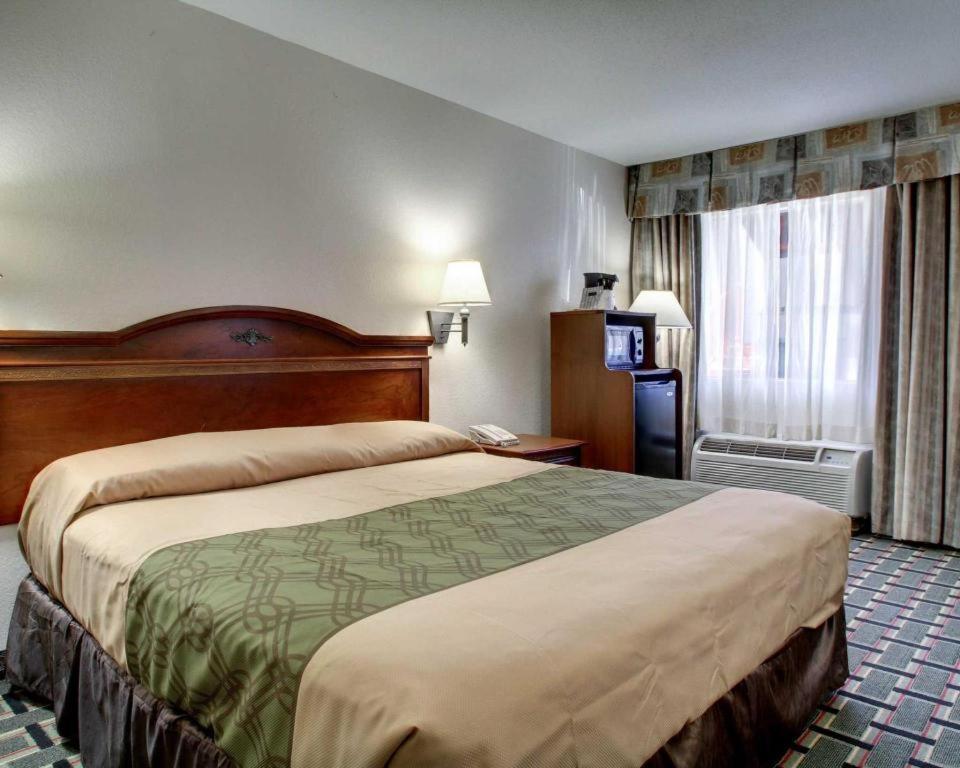 Econo Lodge Meridian Ngoại thất bức ảnh